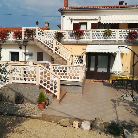 Apartmani Marija มาลินสกา ภายนอก รูปภาพ