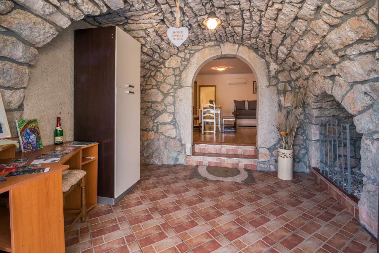 Apartmani Marija มาลินสกา ภายนอก รูปภาพ