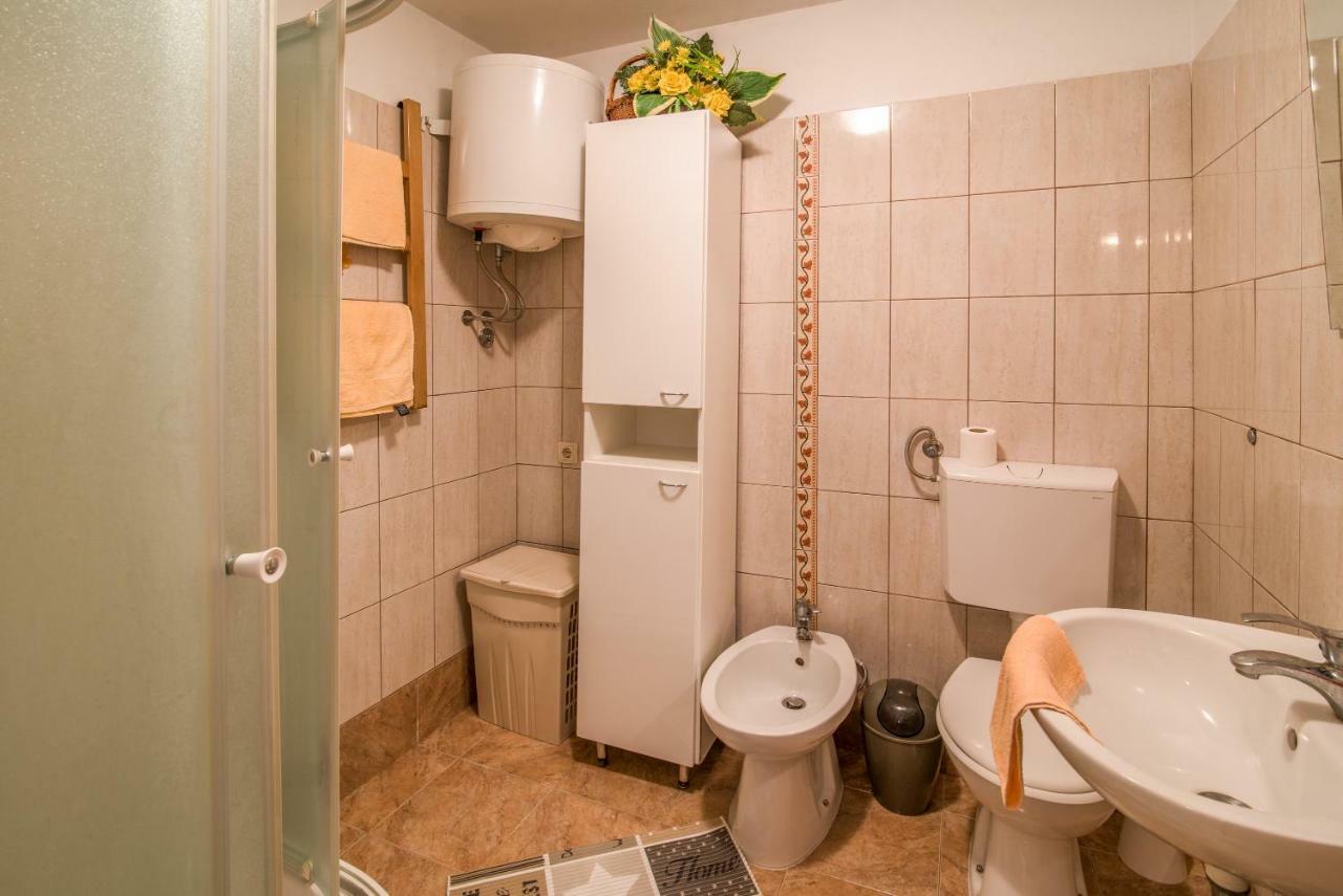Apartmani Marija มาลินสกา ภายนอก รูปภาพ